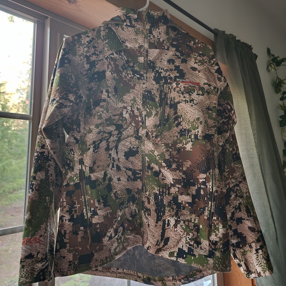 Sitka Women's Cloudburst Jacket